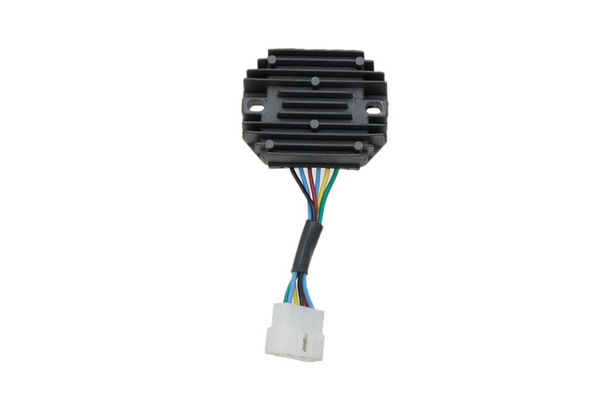 Regolatore di tensione Kubota, Hinomoto, Ford / New Holland, Yanmar, John Deere, Cub Cadet, Perkins, Grasshopper, Etc,