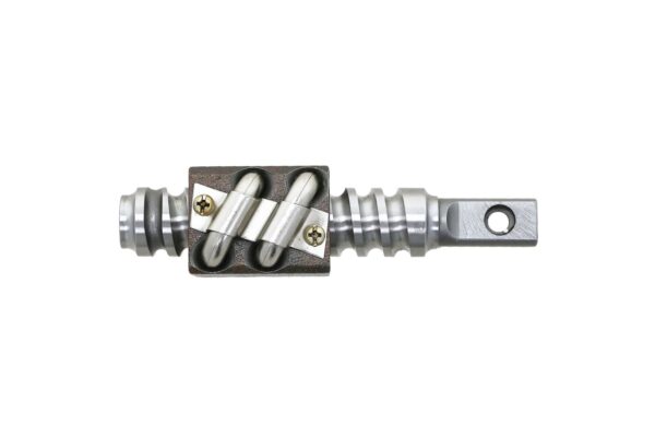Perno per attacco attrezzi c/dado Kubota  L1802, L2002, L2202, L2402, L2602, L2802, L3202,L3602, L4202 - immagine 4