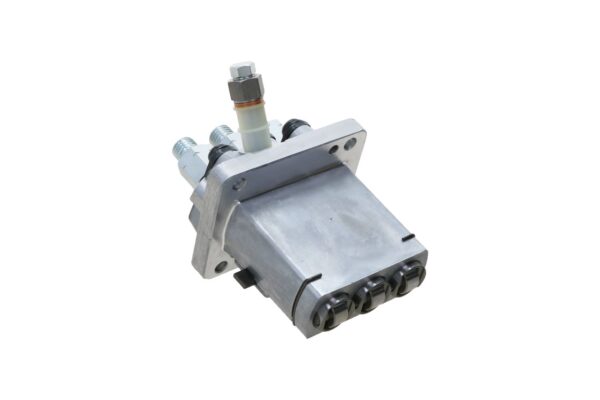 Pompa iniezione carburante Kubota D722 OEM Kubota - immagine 4